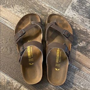 Birkenstock’s size 39